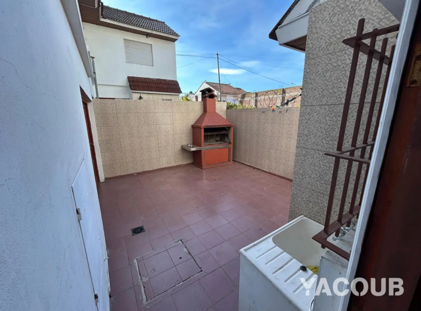 Casas en alquiler temporario - 4 Dormitorios 2 Baños - Mar del Plata 2