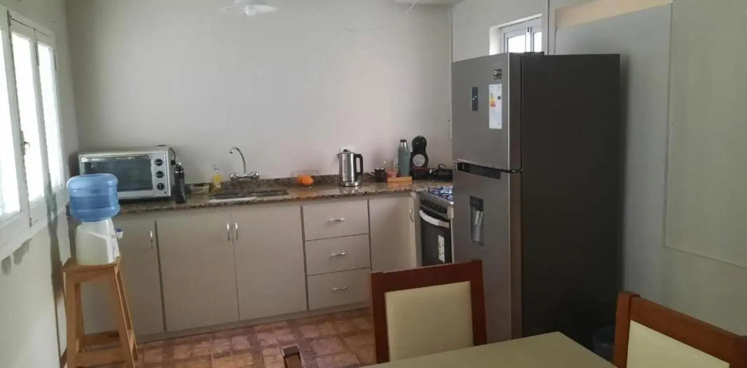 Casa en venta -3 dormitorios 3 baños - patio parrilla - 325 mts2 - Chivilcoy 5