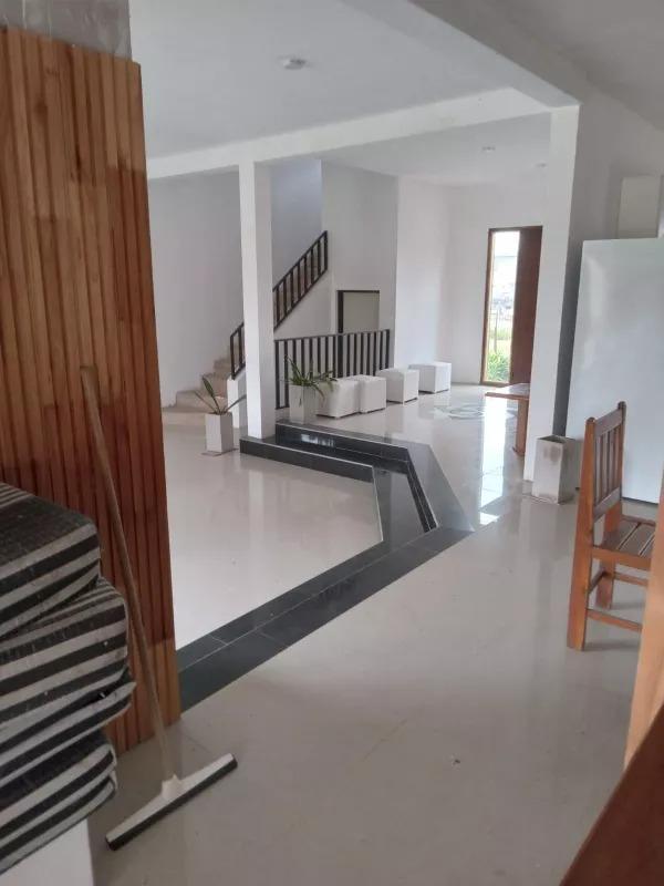 Foto de Casa en venta - 3 Dormitorios 3 Baños - Cochera - 2.940Mts2 - Marcos Paz, imagen 5