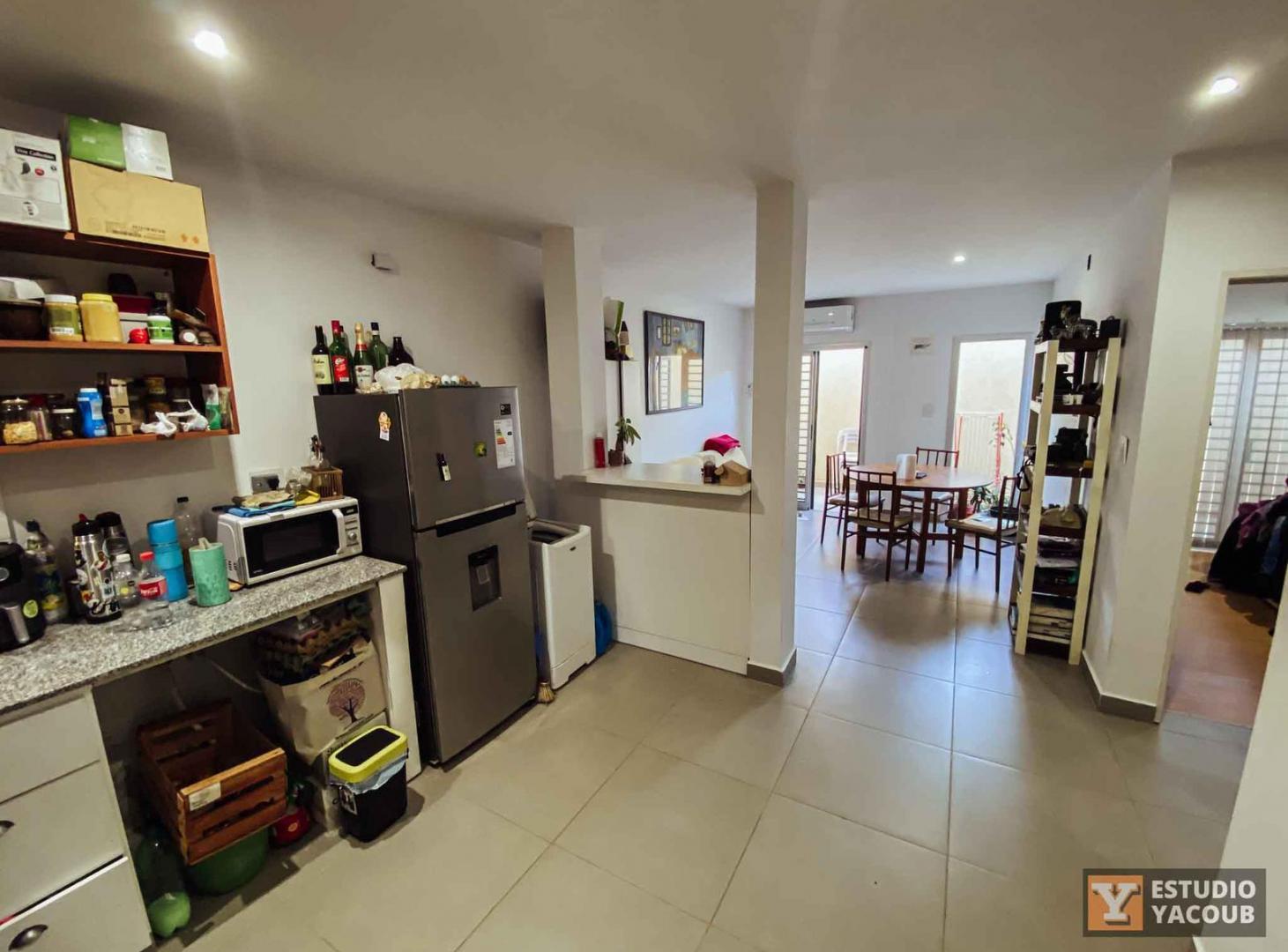 Foto de Departamento en venta - 2 dormitorios 1 baño - Cochera - 60mts2, imagen 3