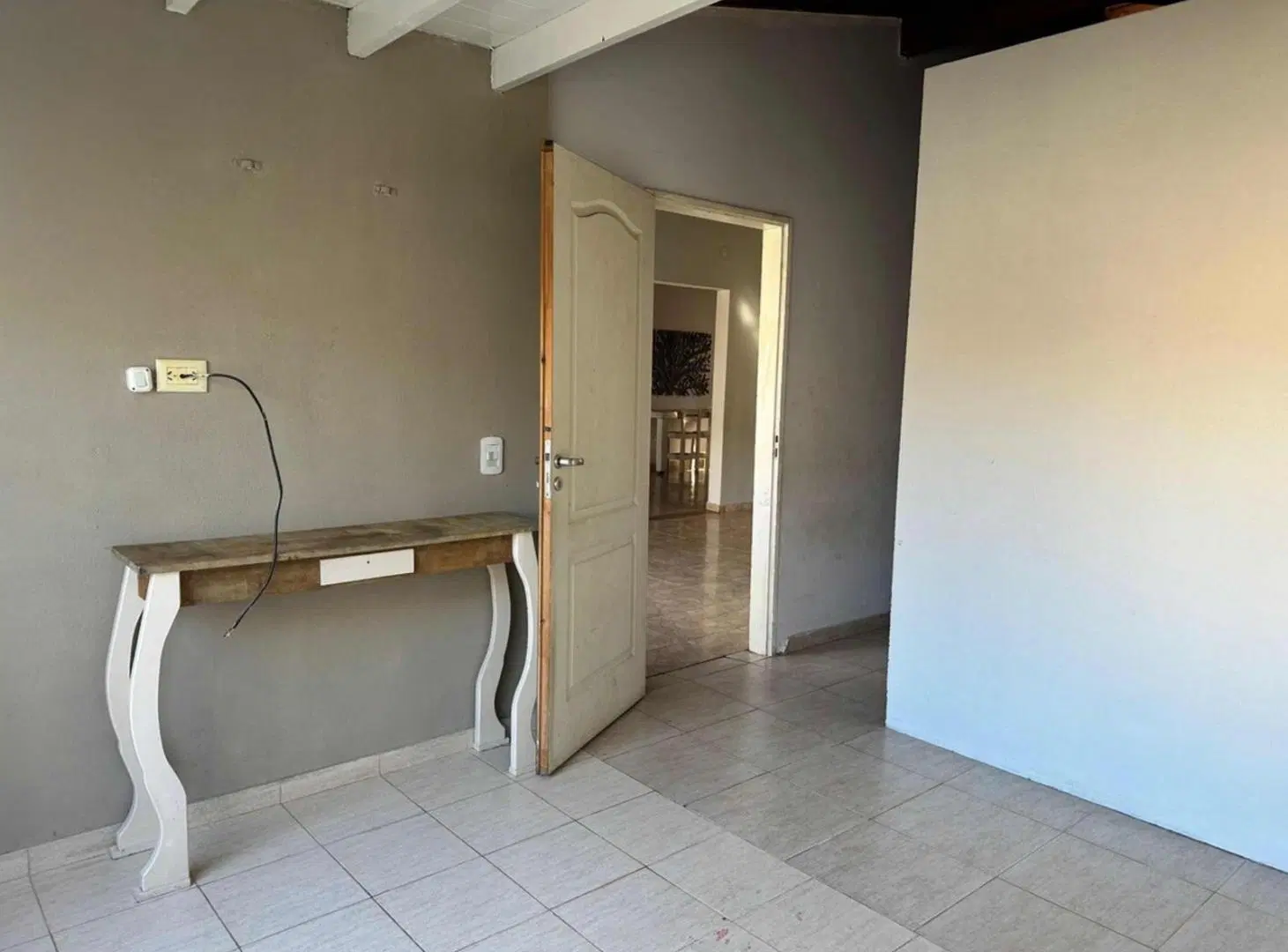 Casa en venta - 3 Dormitorios 2 Baños - Cochera - Mar del Tuyú 2