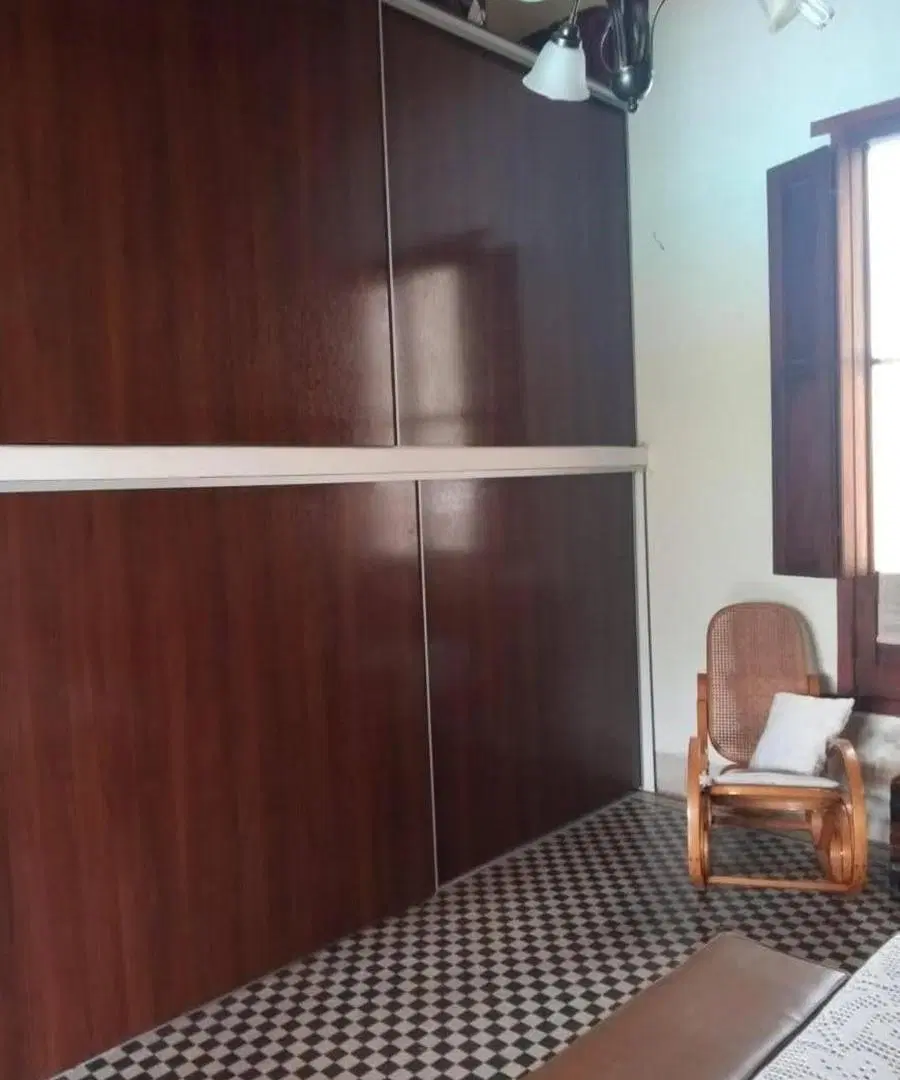 Casa en venta - 4 Dormitorios 2 Baños - Córdoba 2