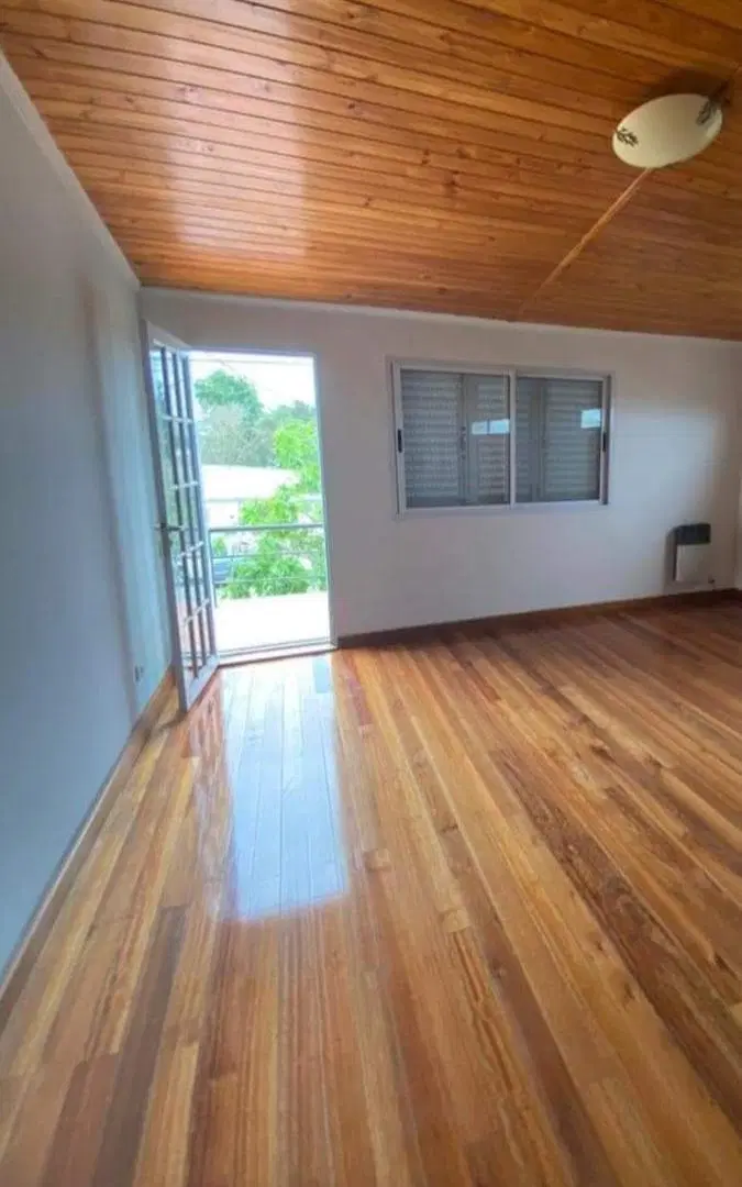 Casa en venta - 2 Dormitorios 2 Baños - Cochera - 330Mts2 - Chivilcoy 4