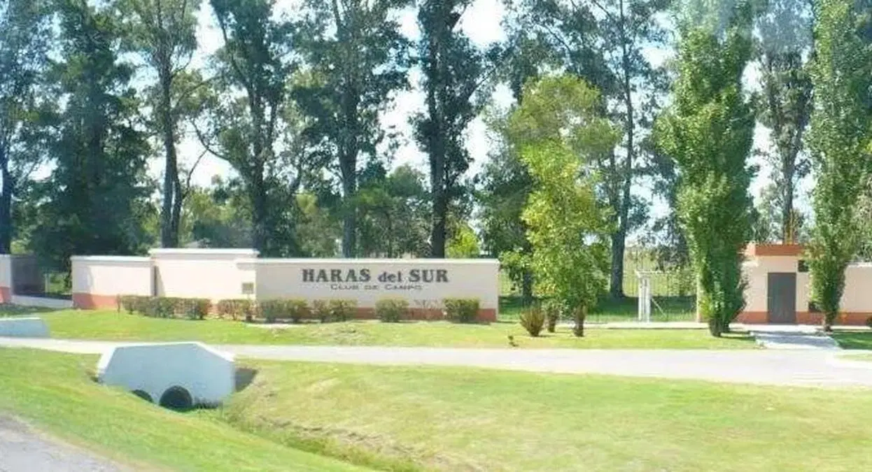 Terreno en venta - 1.663mts2 totales - Haras Del Sur I 3