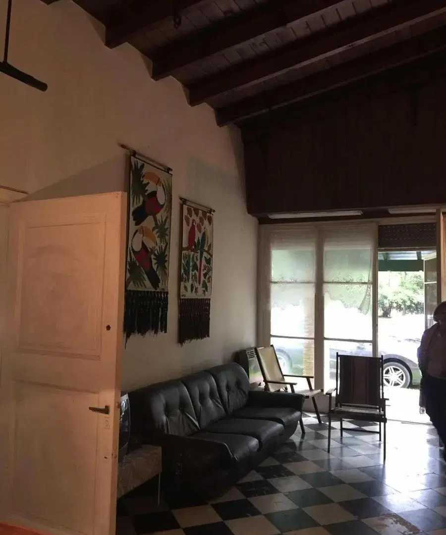 Casa en venta - 4 Dormitorios 3 Baños - Ranelagh 3
