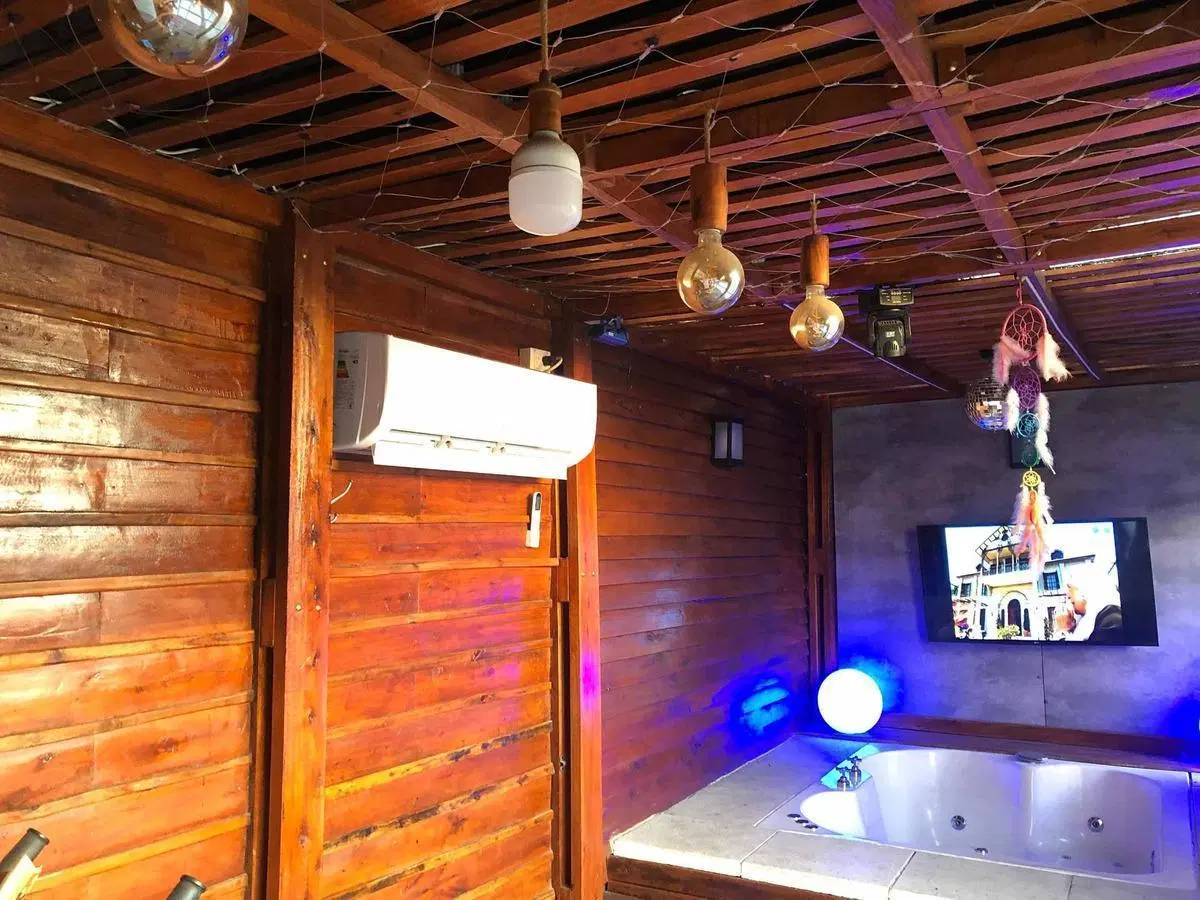 PH en venta - 2 dormitorios 2 baños - quincho - 170 mts2 - Ramos Mejia 2