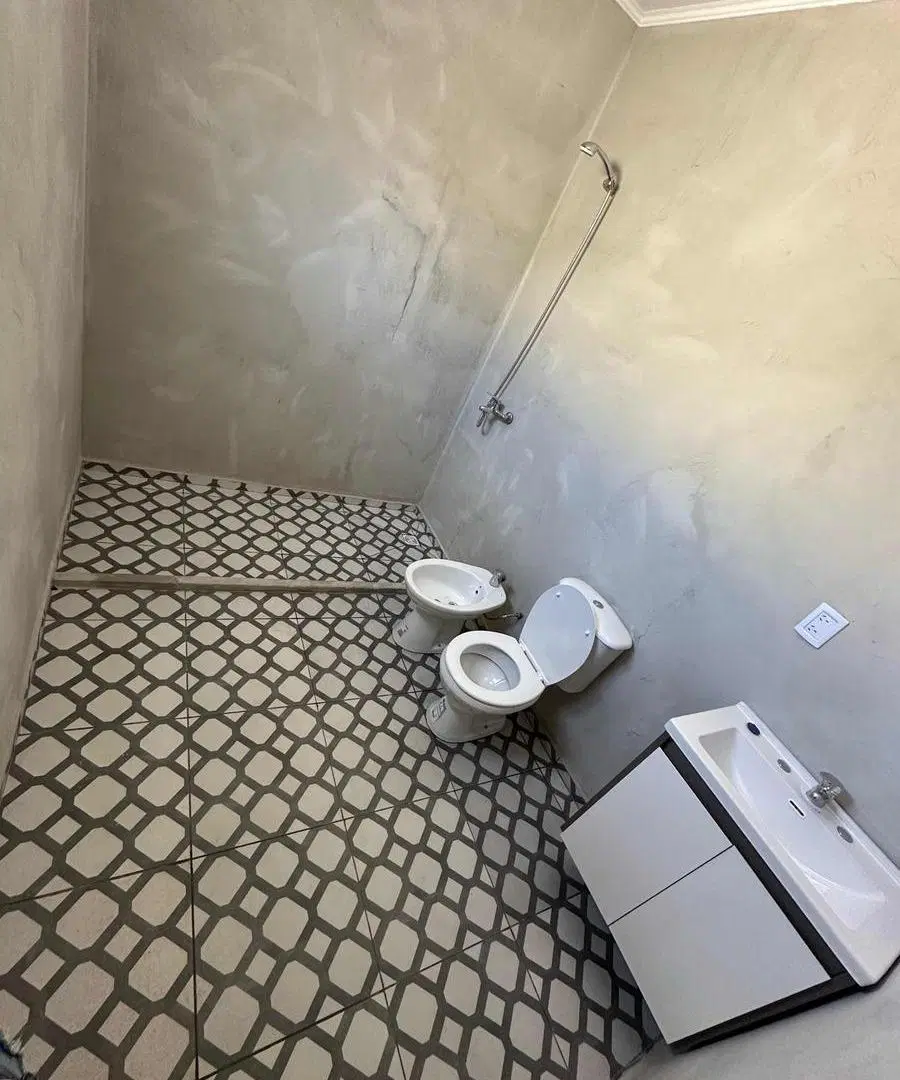 Casa en venta - 2 Dormitorios 2 Baños - Cochera - 300Mts2 - Norberto de La Riestra, 25 de Mayo 3