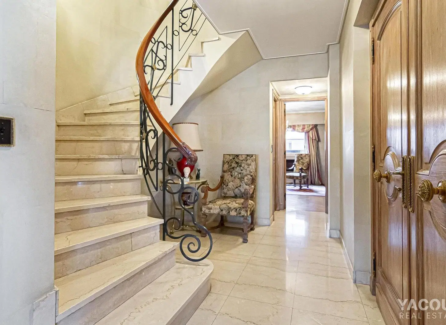 Departamento en venta - 6 Dormitorios 4 Baños - Cochera - 330Mts2 - Recoleta 3