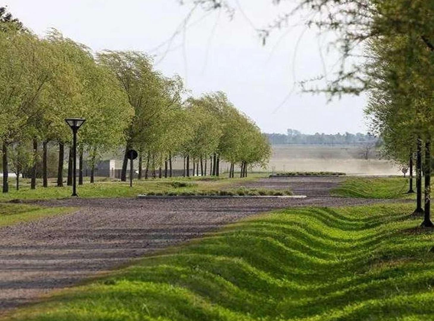 Terreno en venta - 2.640mts2 - Club de Campo El Mirador, Coronel Brandsen
