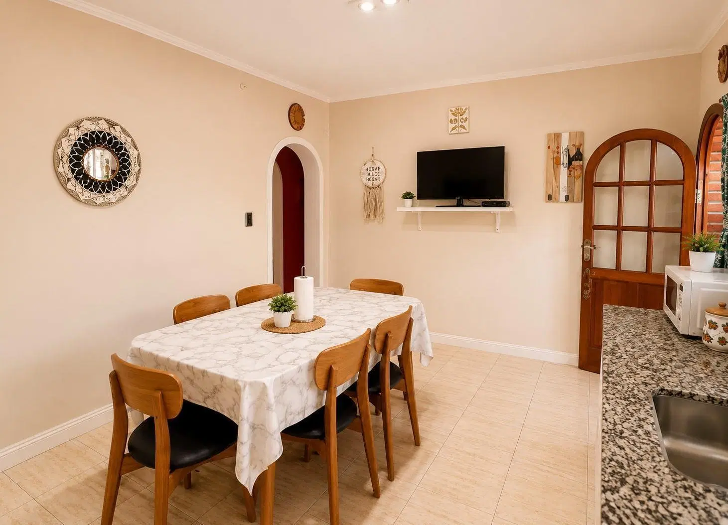 Casa en Venta - 2 Dormitorios 2 Baños - 200mts - Avellaneda 4
