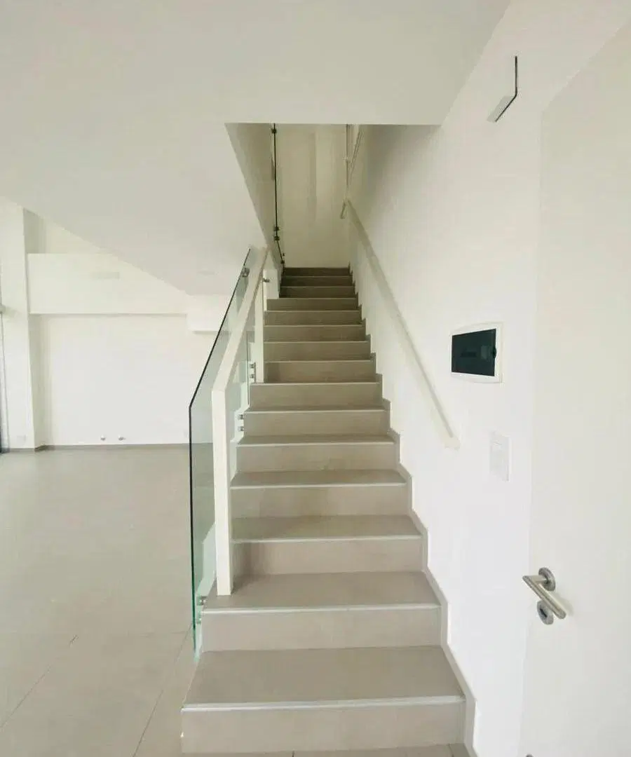 Local Comercial en alquiler - 90mts2 - La Plata 2