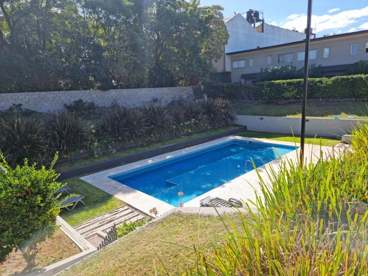 Dúplex en venta - 3 Dormitorios 3 Baños 1 Cochera - 120Mts2 - Morón 2