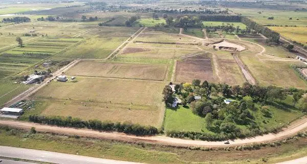 Terreno en venta - 683mts2 - Mariano Acosta 5