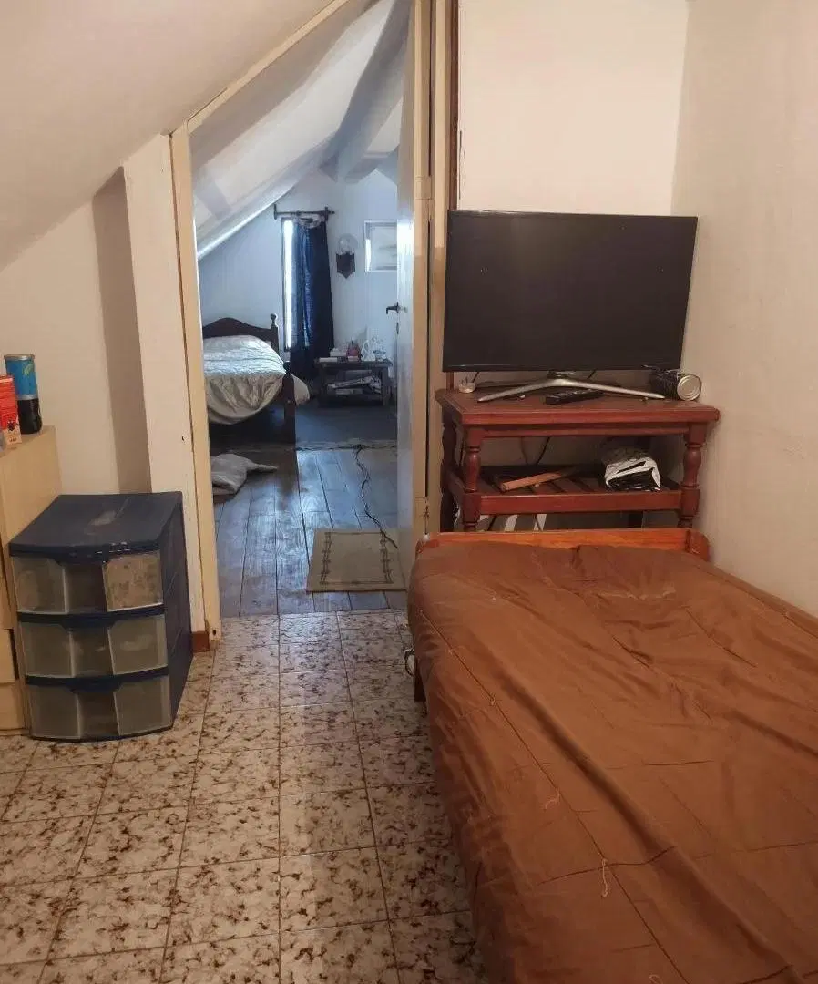 Casa en venta - 4 Dormitorios 2 Baños - Loma Verde 4