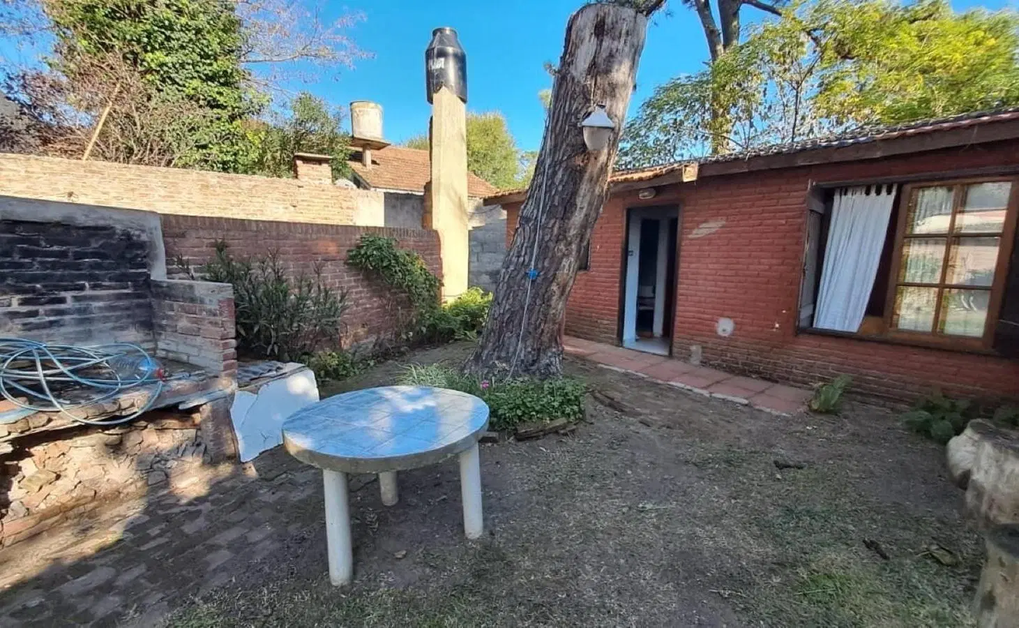 Casa en venta - 3 Dormitorios 3 Baños - Villa Gesell 2