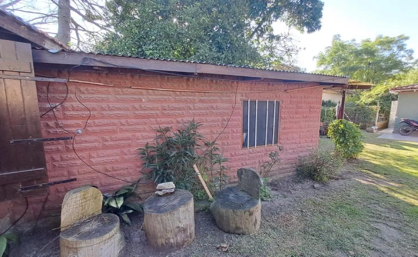 Casa en venta - 3 Dormitorios 3 Baños - Villa Gesell 4
