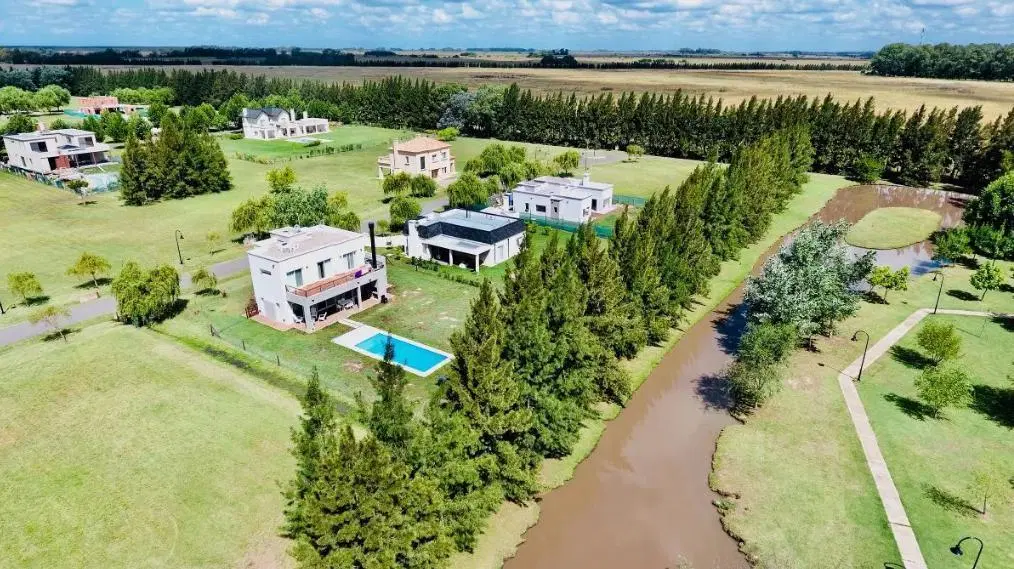 Terreno en venta - 1.038,92mts2 - Haras del Sur II, La Plata 3