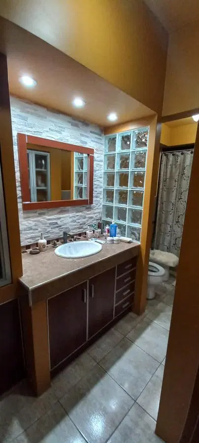 Casa venta - 4 dormitorios 3 baños - 459mts2 totales - Berisso 2