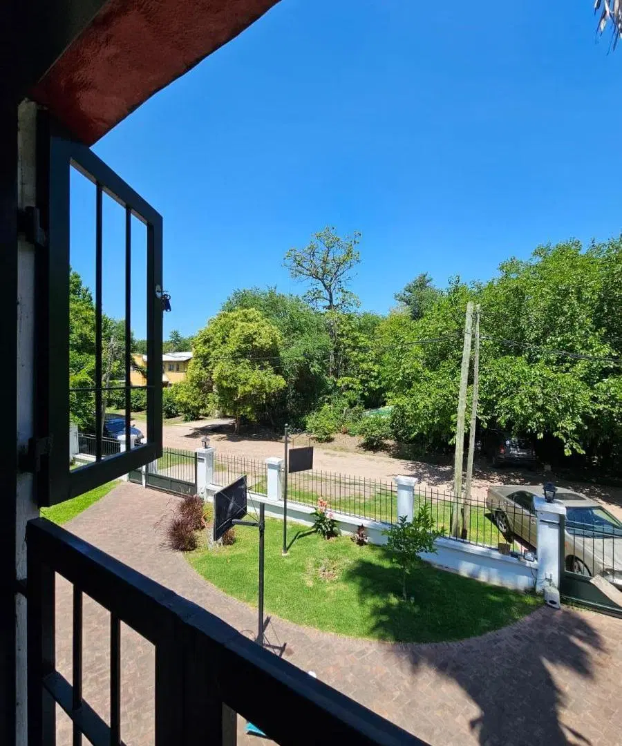 Casa en venta - 5 Dormitorios 3 Baños - Cocheras - La Herradura, Pilar 4