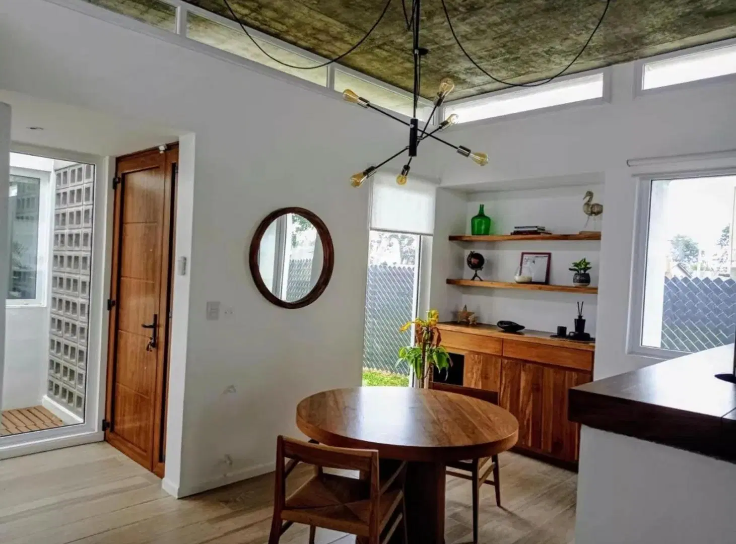 Casa en venta - 2 Dormitorios 2 Baños - 428Mts2 - Altos de San Lorenzo 2