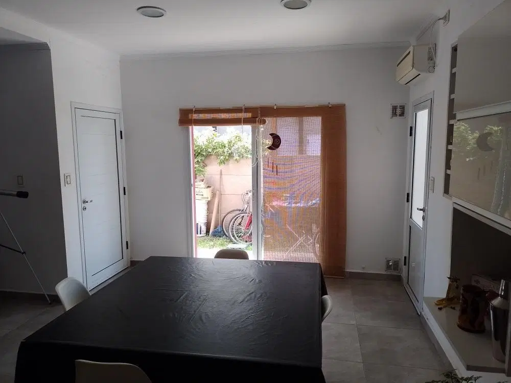 Casa en venta - 2 Dormitorios 1 Baño 1 Cochera - 150Mts2 - General Alvear 5