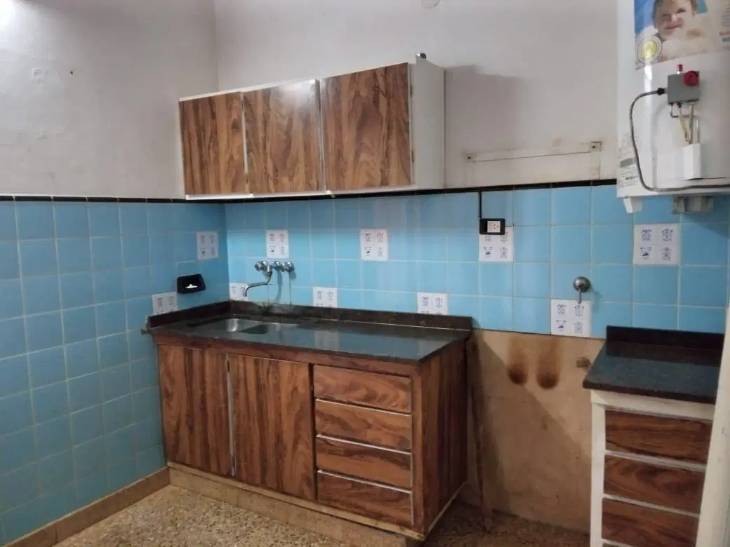 Casa en venta - 3 dormitorios 1 baño 1 cohera - 170mts2 - Lujan 1