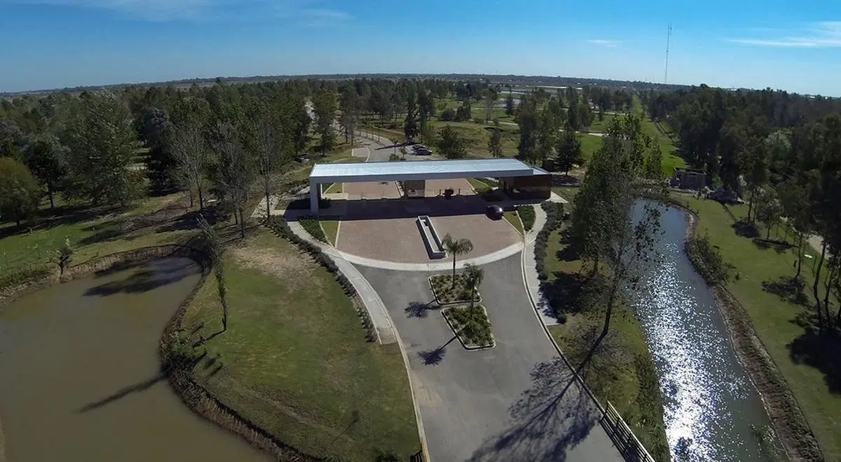 Terreno en venta - 801Mts2 - Terralagos, Canning 1