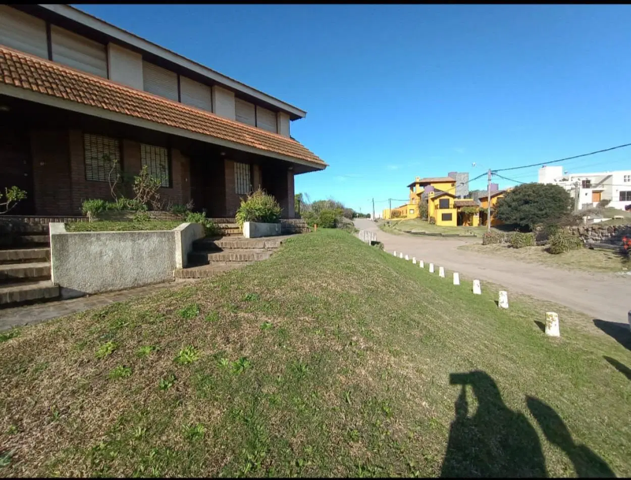 Dúplex en venta - 3 Dormitorios 2 Baños - Cochera - 100Mts2 - Villa Gesell 1