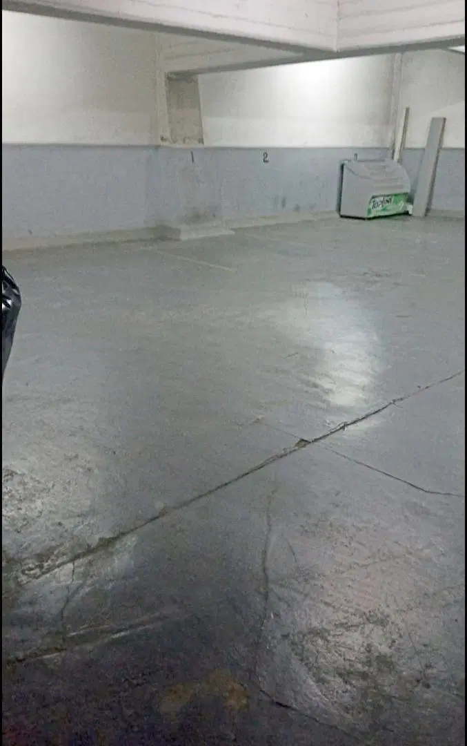 Cocheras en venta - 322Mts2 - Lomas de Zamora 3