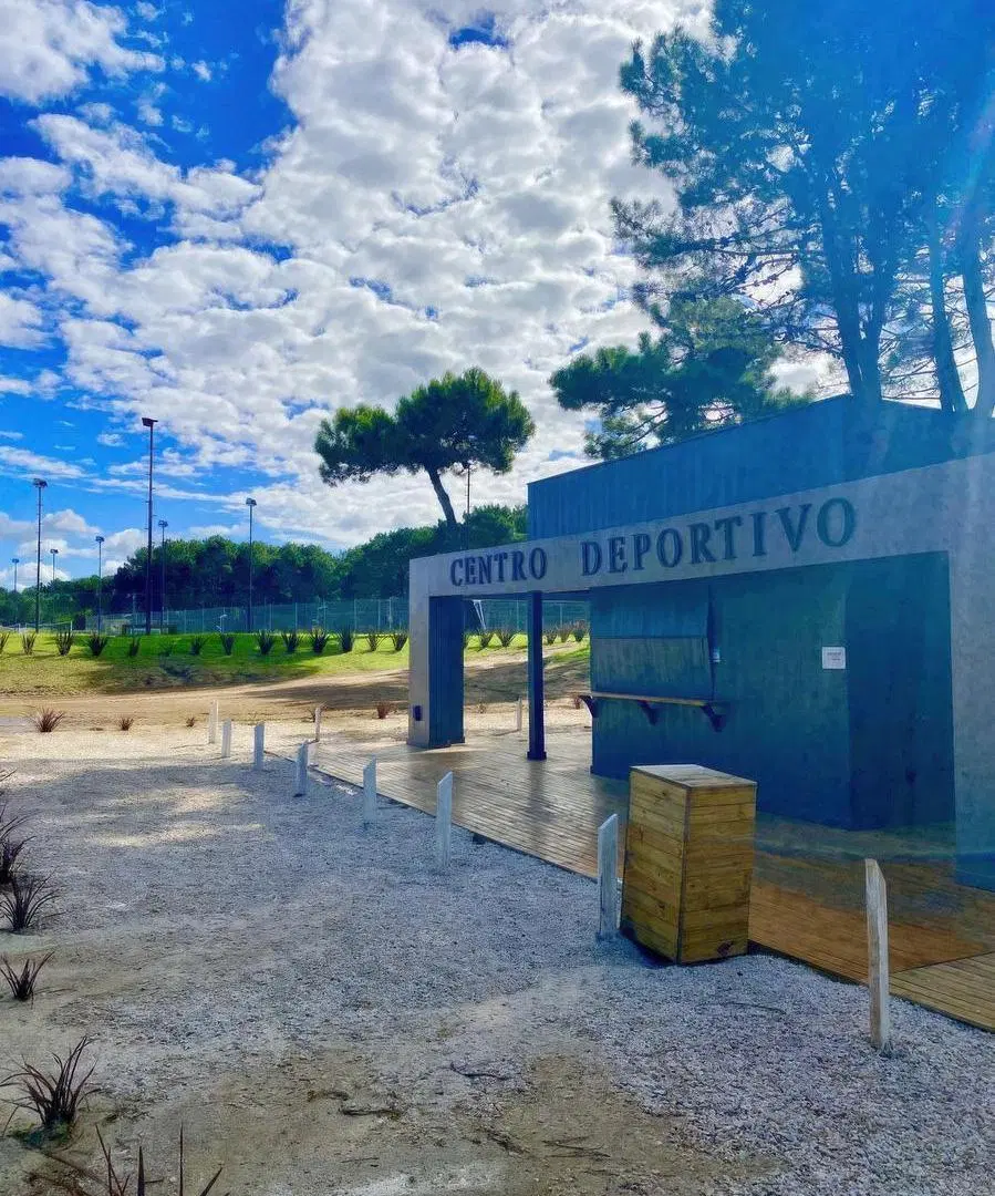 Terreno en venta - 1000mts2 - Villa Robles, Pinamar 4