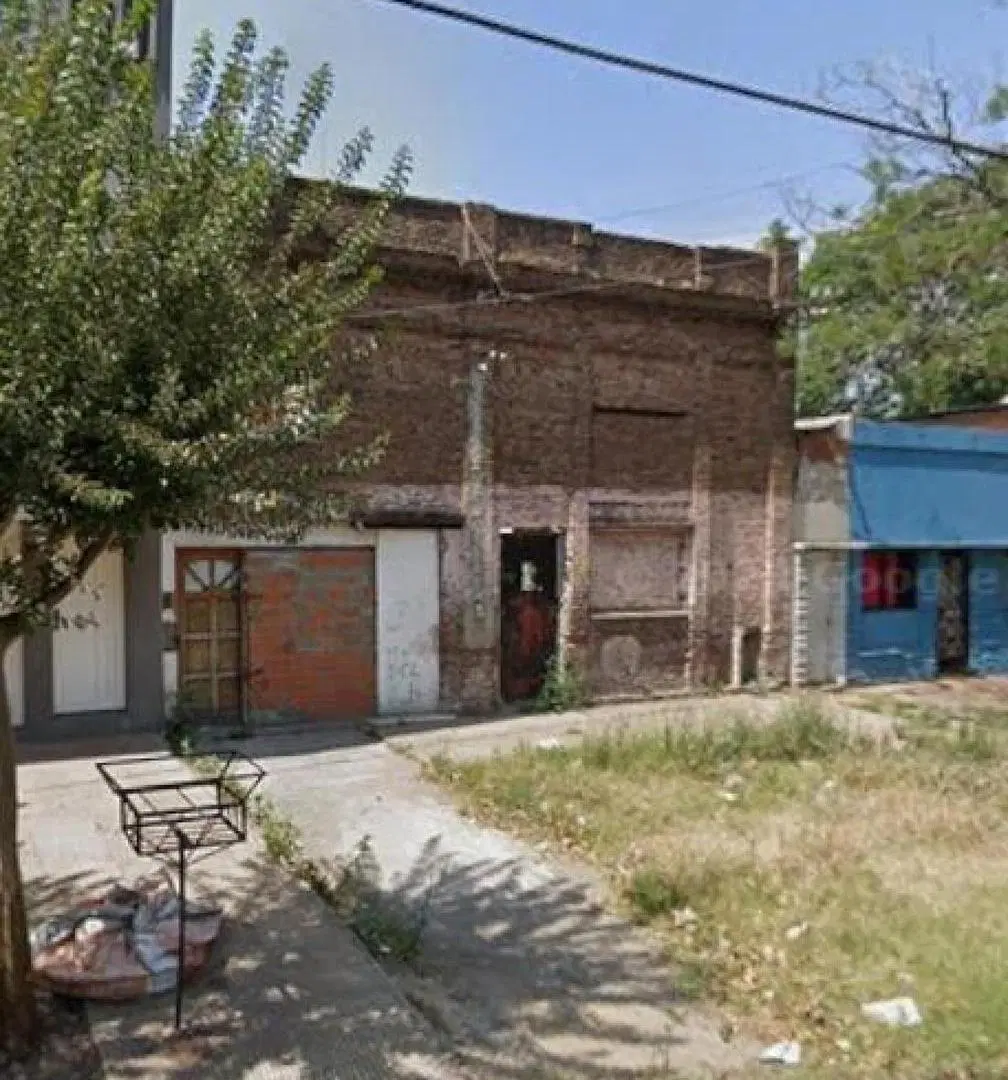 Terreno en venta - 242Mts2 - La Plata 1