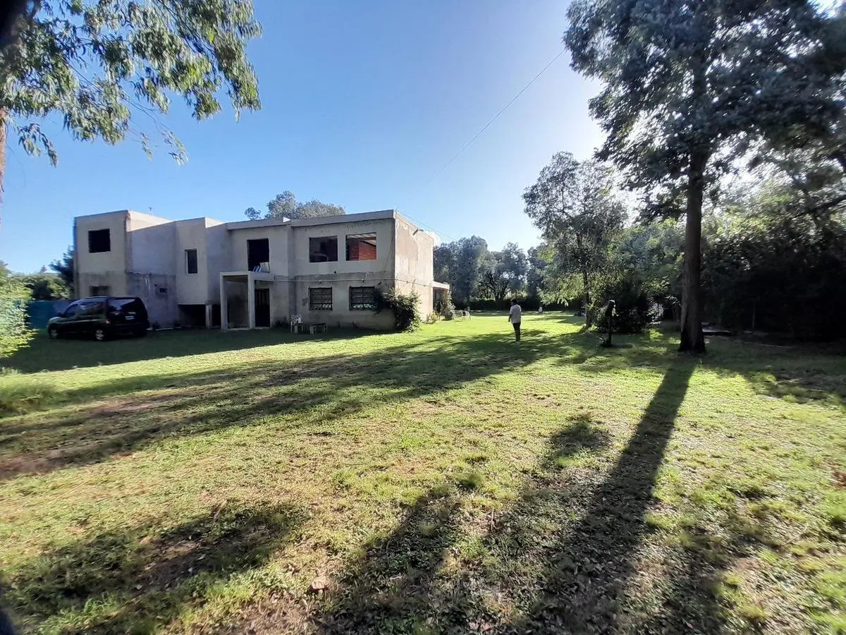 Casa en venta - 5 Dormitorios 4 Baños - 4.000Mts2 - Villa Rosa, Pilar 4