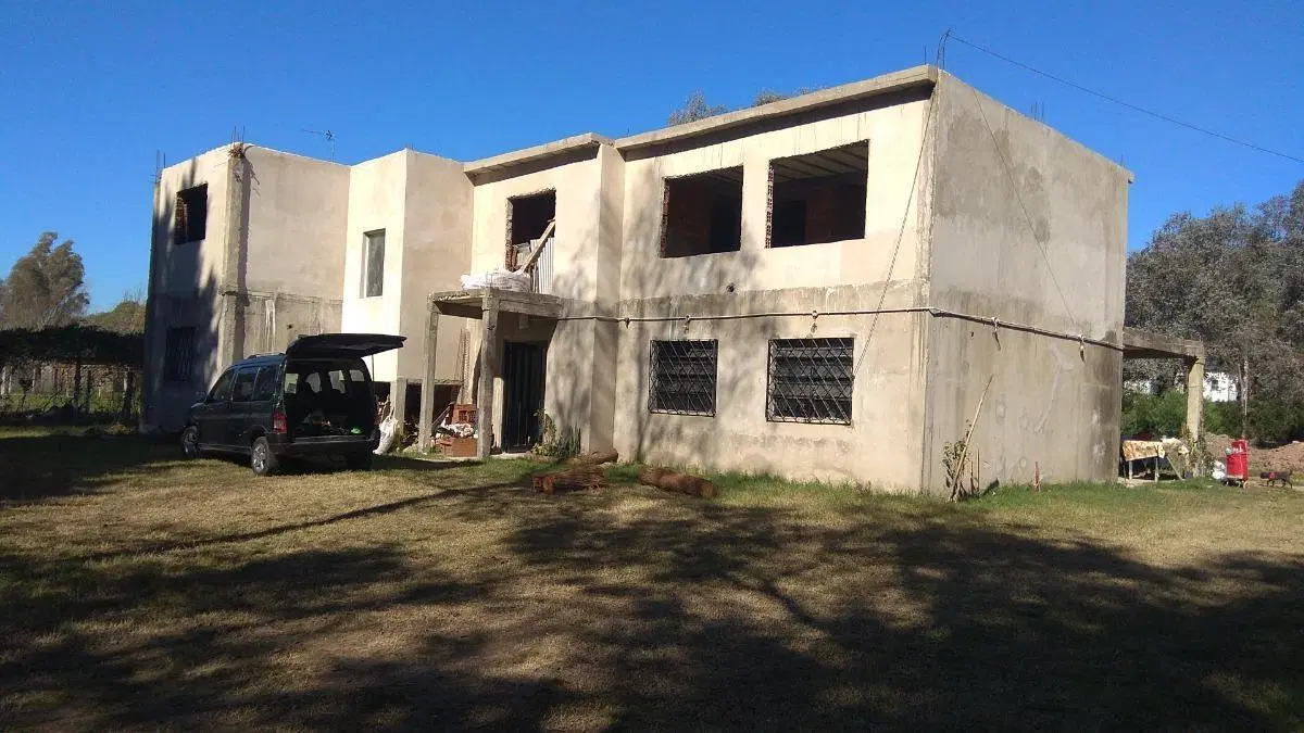 Casa en venta - 5 Dormitorios 4 Baños - 4.000Mts2 - Villa Rosa, Pilar 5