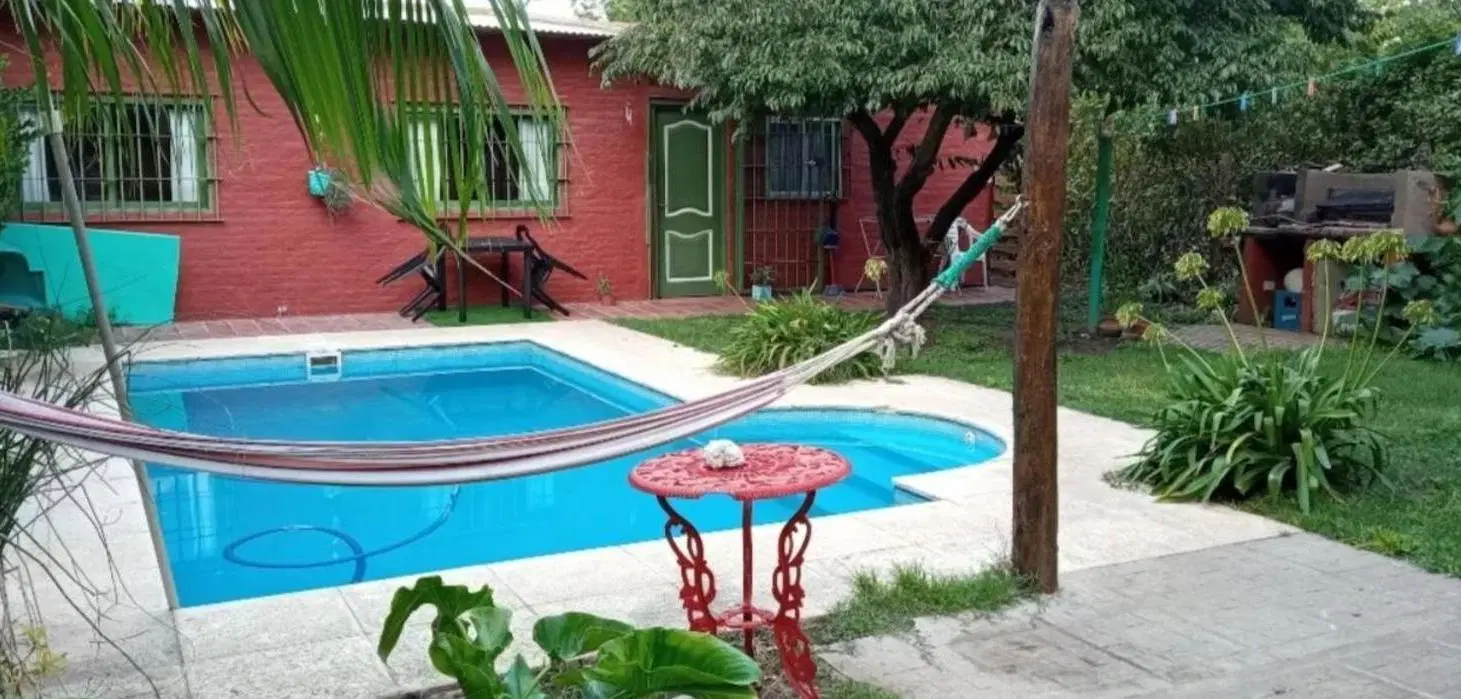Casa en venta - 5 Dormitorios 3 Baños - Cocheras - 340Mts2 - Canning 2