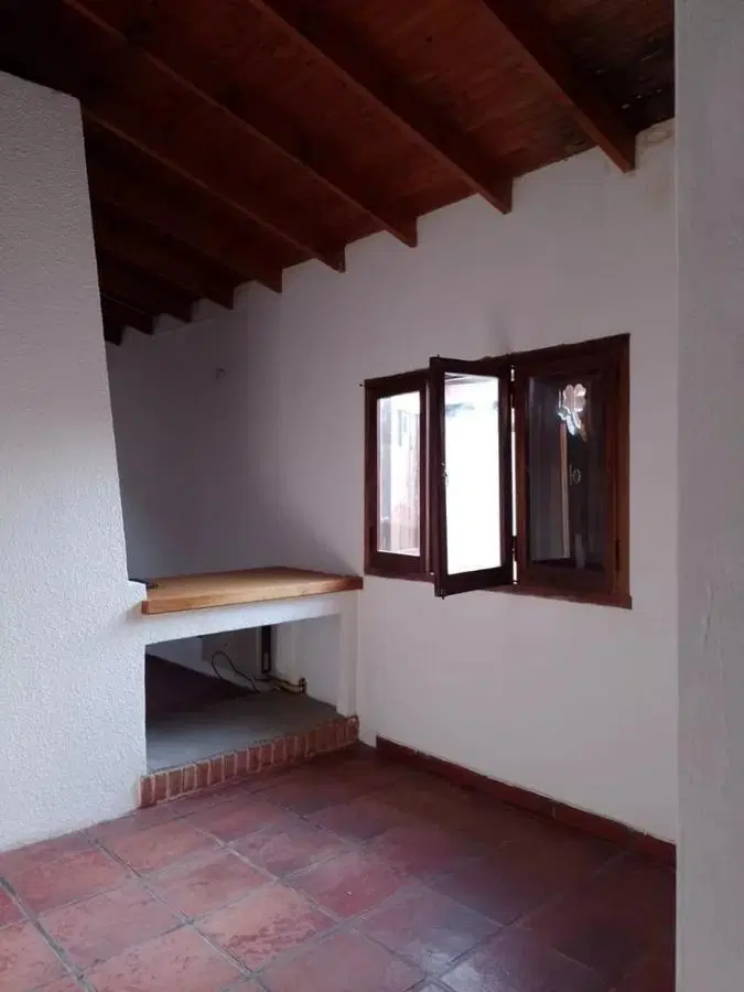 Casa en venta - 2 Dormitorios 1 Baño 1 Cochera - 600Mts2 - General Villegas 2