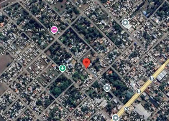 Casa en venta - 2 Dormitorios 2 Baños 2 Cocheras - 300Mts2 - Libertad 2