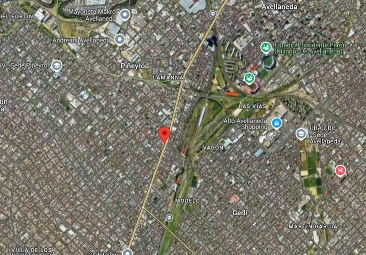 Local en venta - 800mts2 - Piñeyro 5