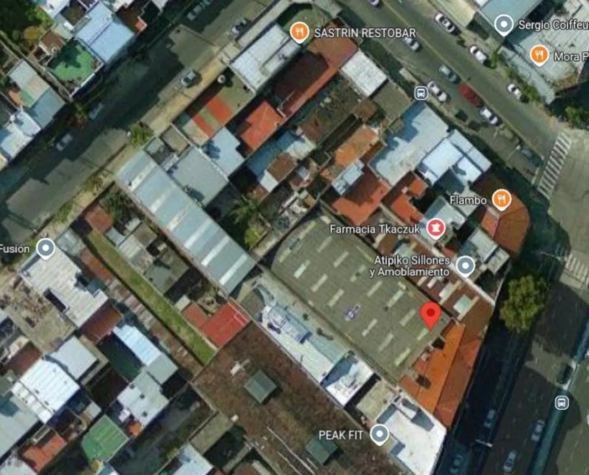 Local en venta - 800mts2 - Piñeyro 3