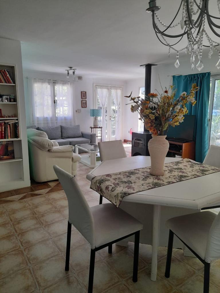 Casa en venta - 3 Dormitorios 2 Baños - Cochera - 900Mts2 - Necochea