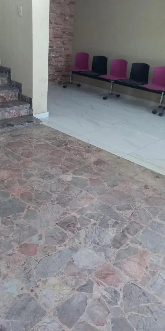 Edificio Comercial en venta - 11 Oficinas 5 Baños - General Rodríguez 2