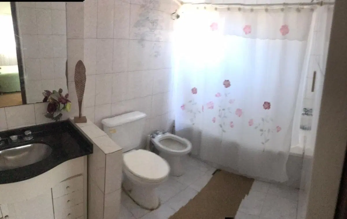 Casa en venta - 7 Dormitorios 4 Baños - Cocheras - 300Mts2 - Villa Libertad, General San Martín 3