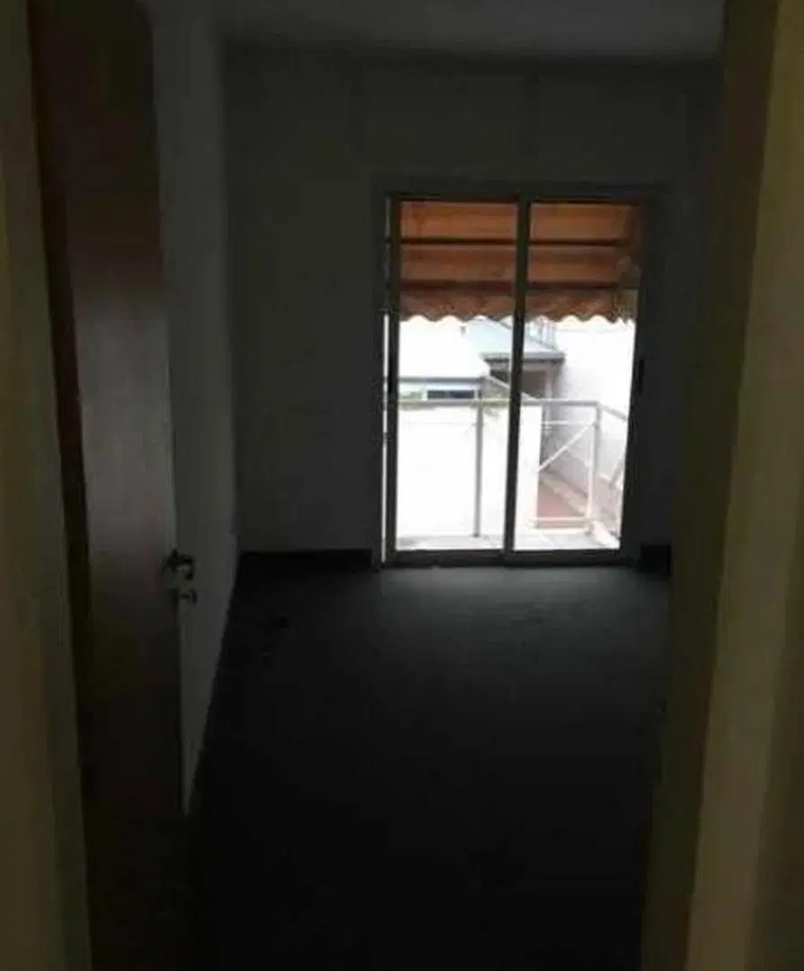 Dúplex en venta - 2 dormitorios 2 baños - cochera - 103mts2 - Los Hornos 2