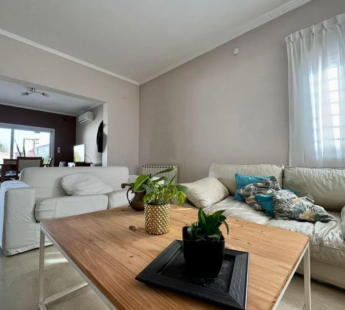Casa en venta - 4 Dormitorios 2 Baños - Chivilcoy 2