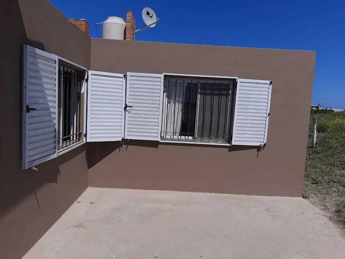 Casa en Venta - 1 dormitorio 1 baño - 300mts2  - La Baliza, Patagones 2