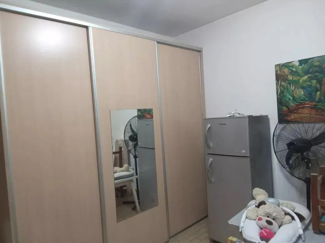 Casa en venta - 3 Dormitorios 2 Baños - 300mts2 - Almirante Brown 5