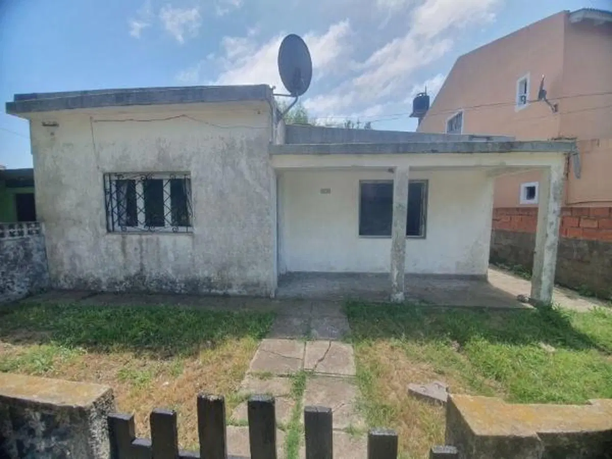 Casa en venta - 1 Dormitorio 1 Baño - 350Mts2 - Mar de Ajó 2