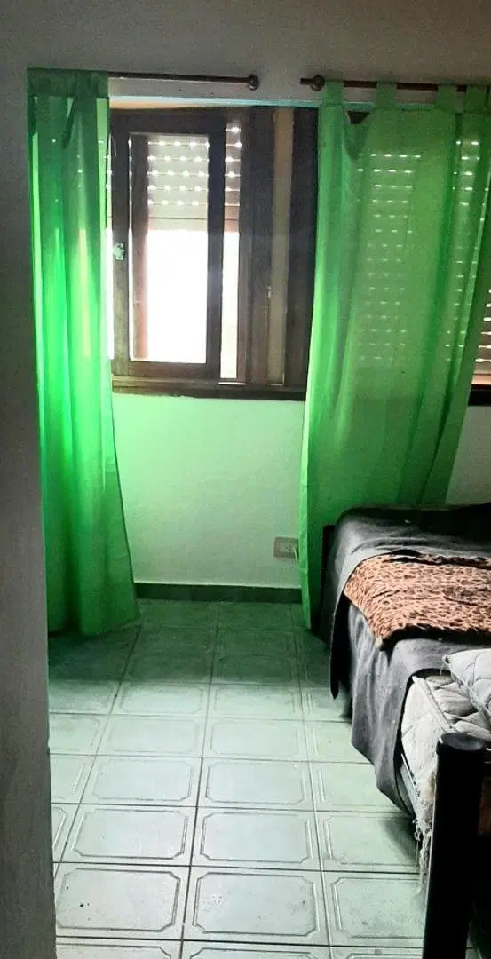 Casas en venta - 6 Dormitorios 4 Baños - Cochera - 350Mts2 - 5
