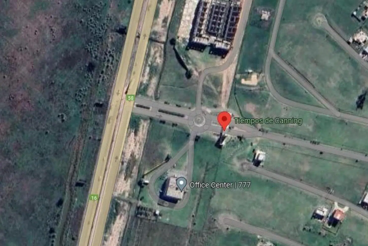 Casa en venta - 3 Dormitorios 4 Baños - Cocheras - 600Mts2 - Tiempos de Canning, Guernica 4