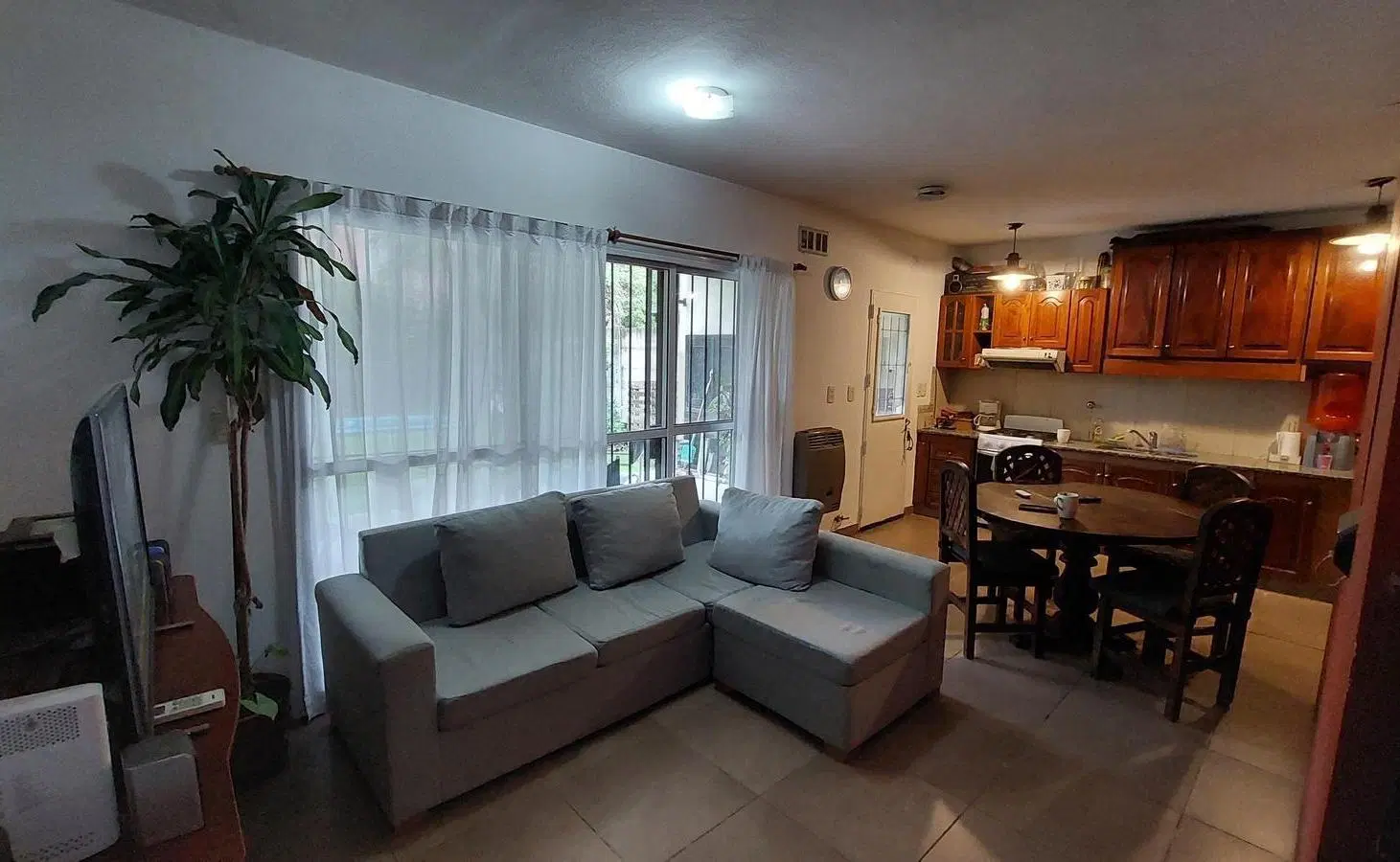 Casa en venta - 2 Dormitorios 1 Baño - 200mts2 - Pilar 5
