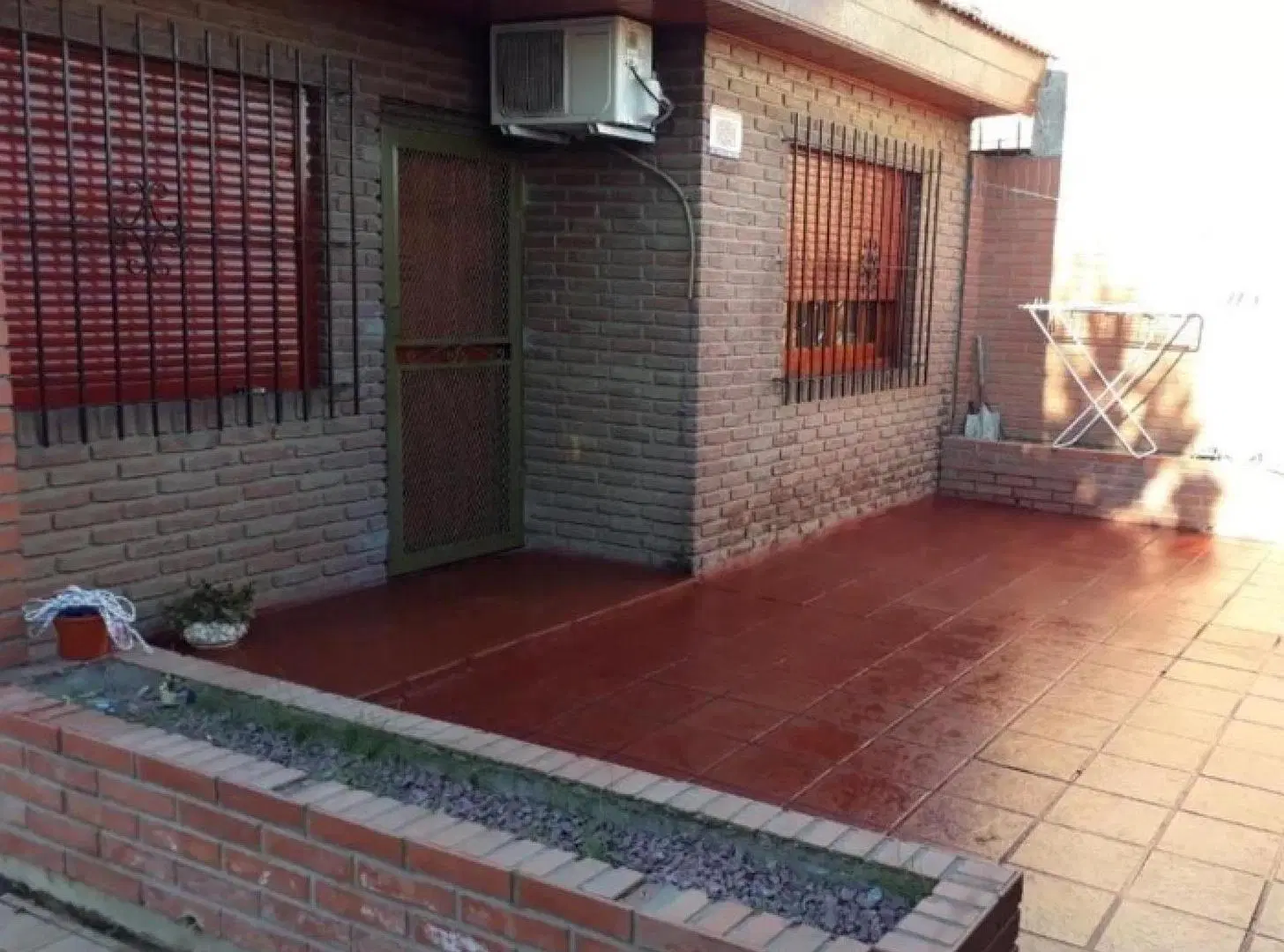 Casa en venta - 2 Dormitorios 1 Baño - Villa Elvira 3
